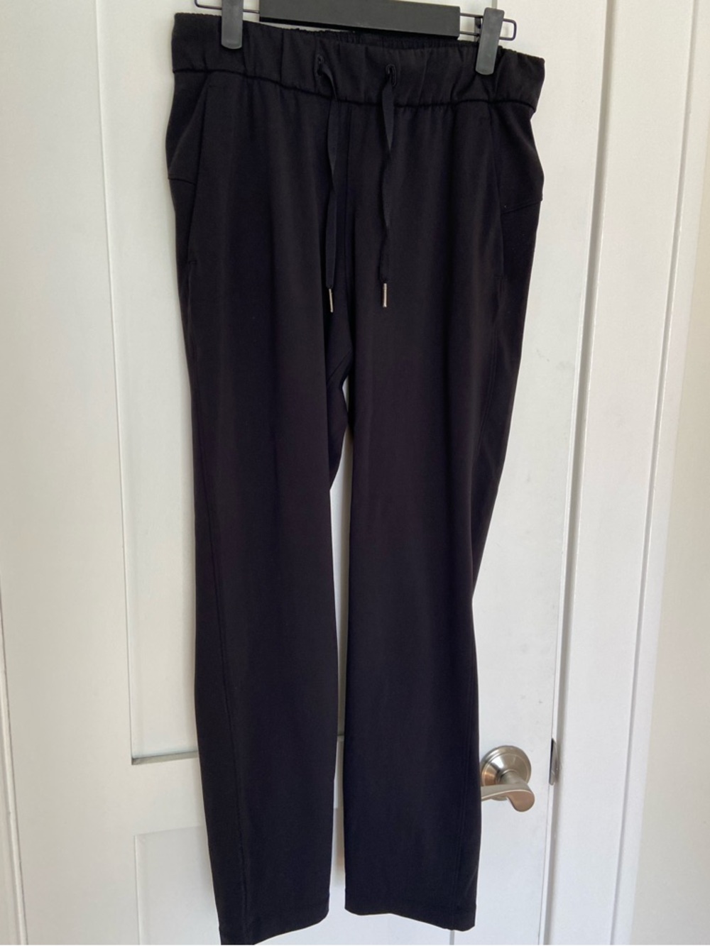 48. Size 4 LULULEMON Black On The Fly Fancy Pants